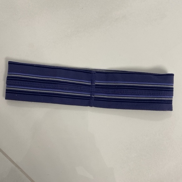 Lululemon purple blue striped headband - Picture 3 of 4